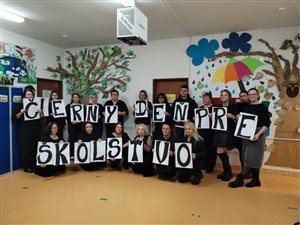 protest v ciernom 21